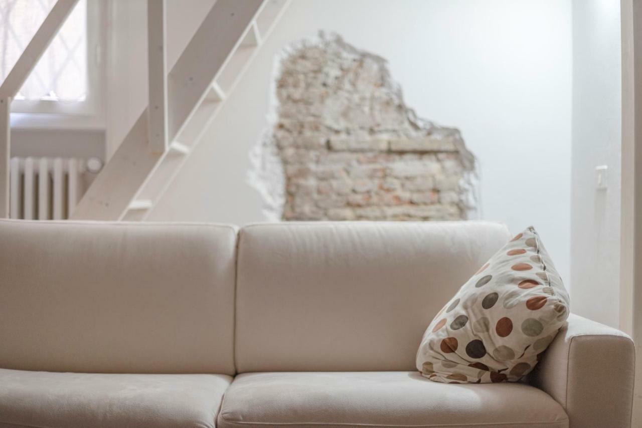 New Loft In The Heart Of Bologna 2 Apartment Bagian luar foto