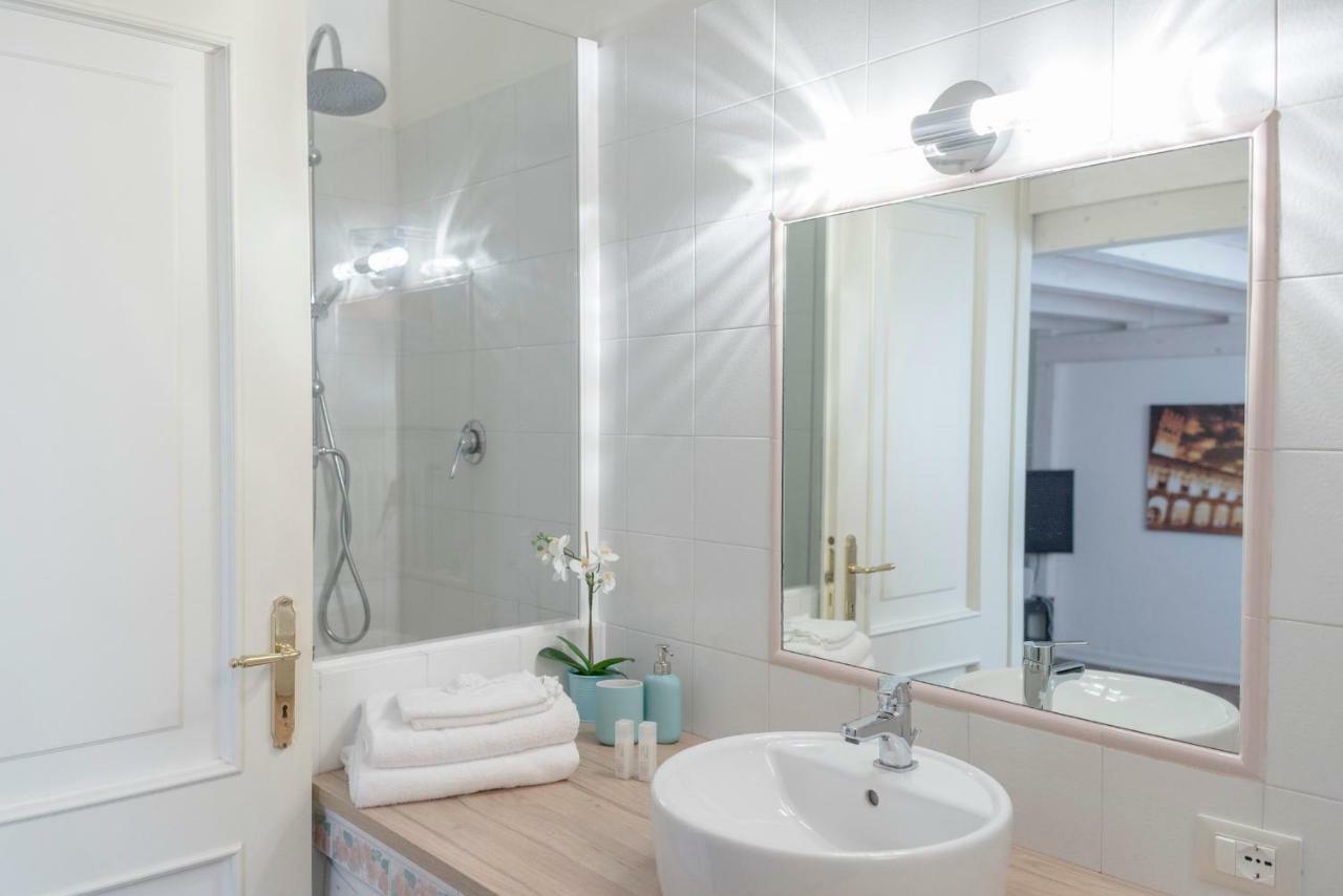 New Loft In The Heart Of Bologna 2 Apartment Bagian luar foto